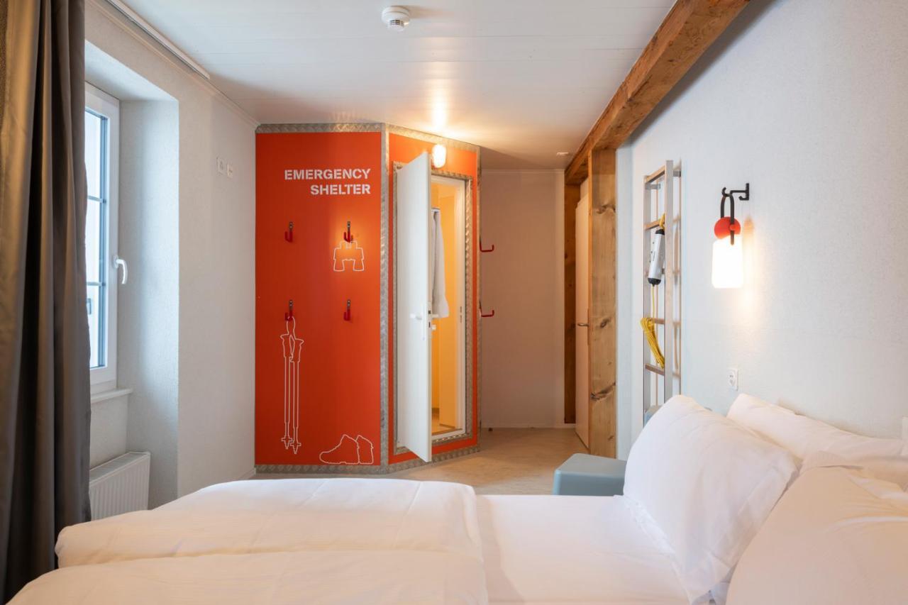 Val dʼIlliez Peanut Mountain Lodge & Le Communal מראה חיצוני תמונה