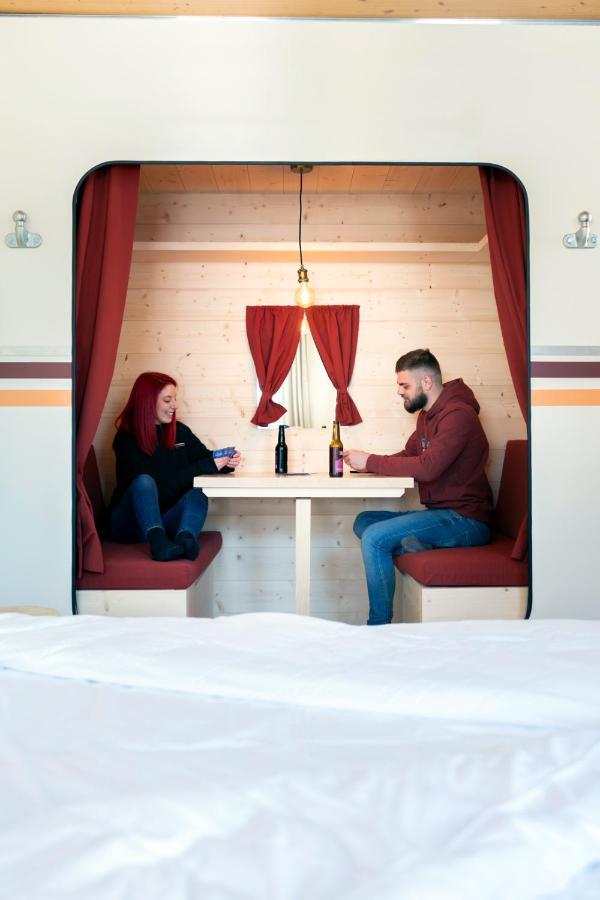 Val dʼIlliez Peanut Mountain Lodge & Le Communal מראה חיצוני תמונה
